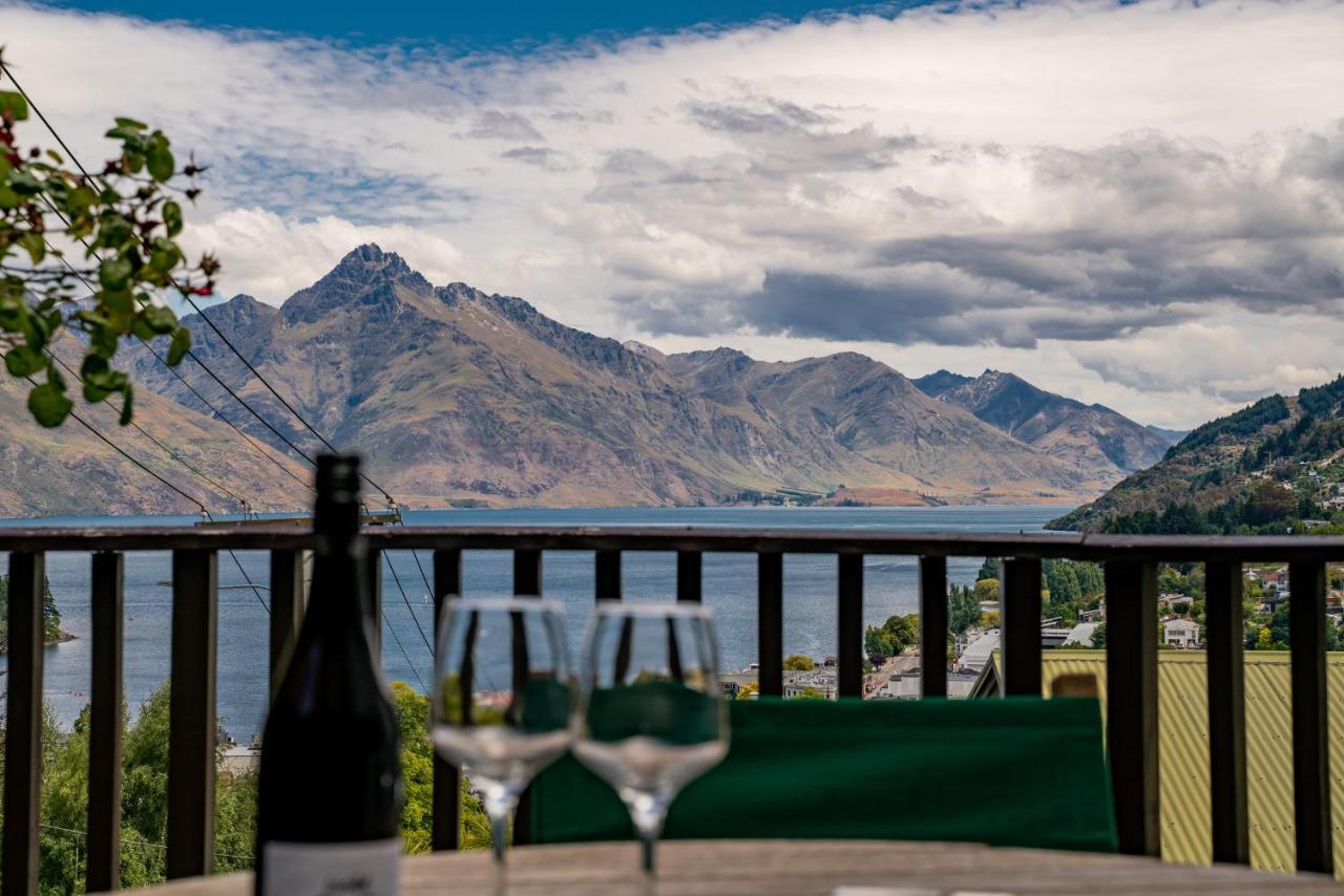 Town Centre Location With Stunning View - Unit 8 Apartman Queenstown Kültér fotó
